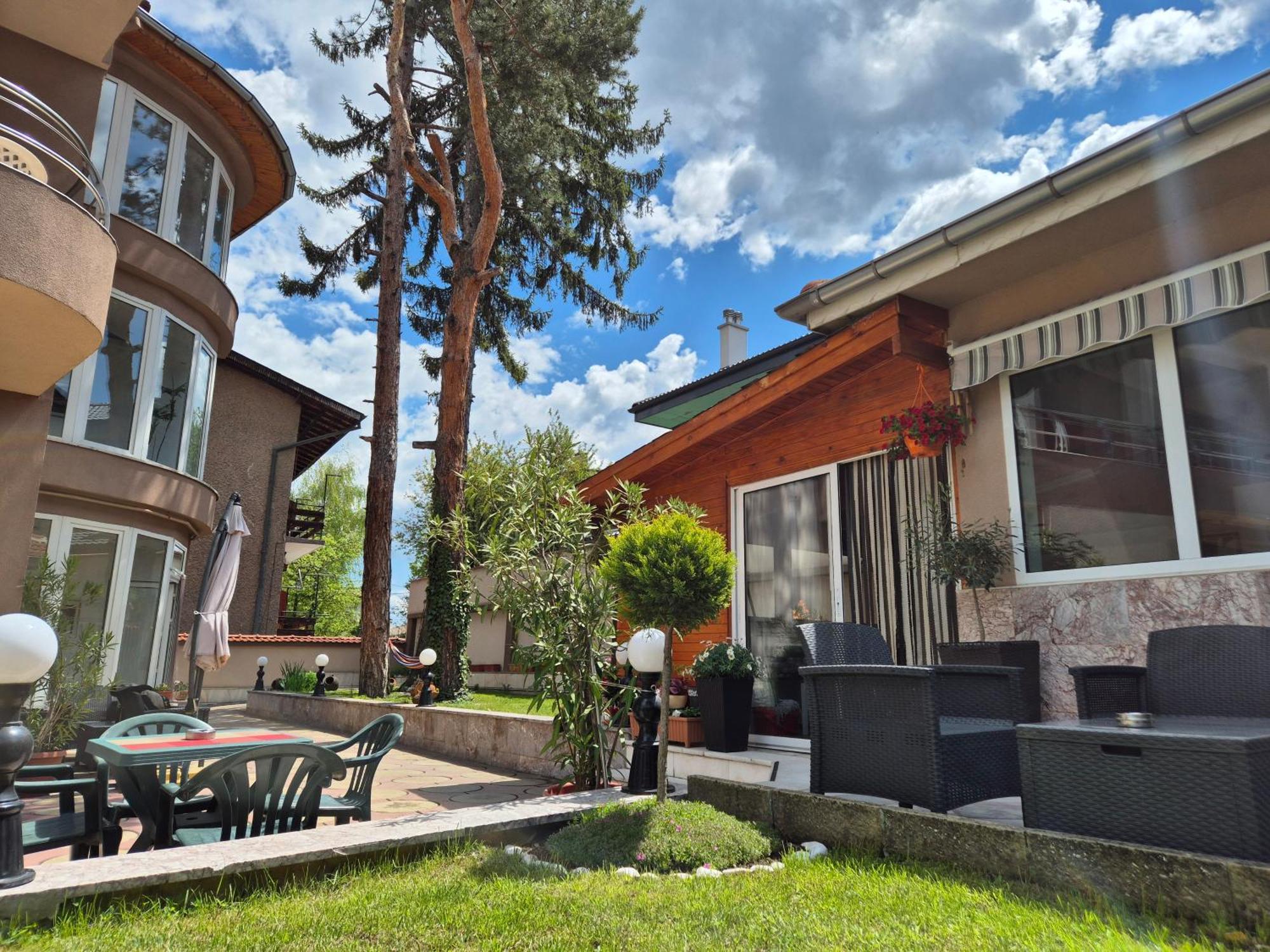 Hotel Приятелската Къща Velingrad Esterno foto